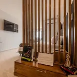 Unbeatable Location -Exclusive Views- Clock Tower
